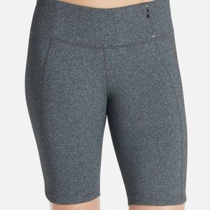 🚨New!! Calia by Carrie Underwood Bermuda fitness shorts